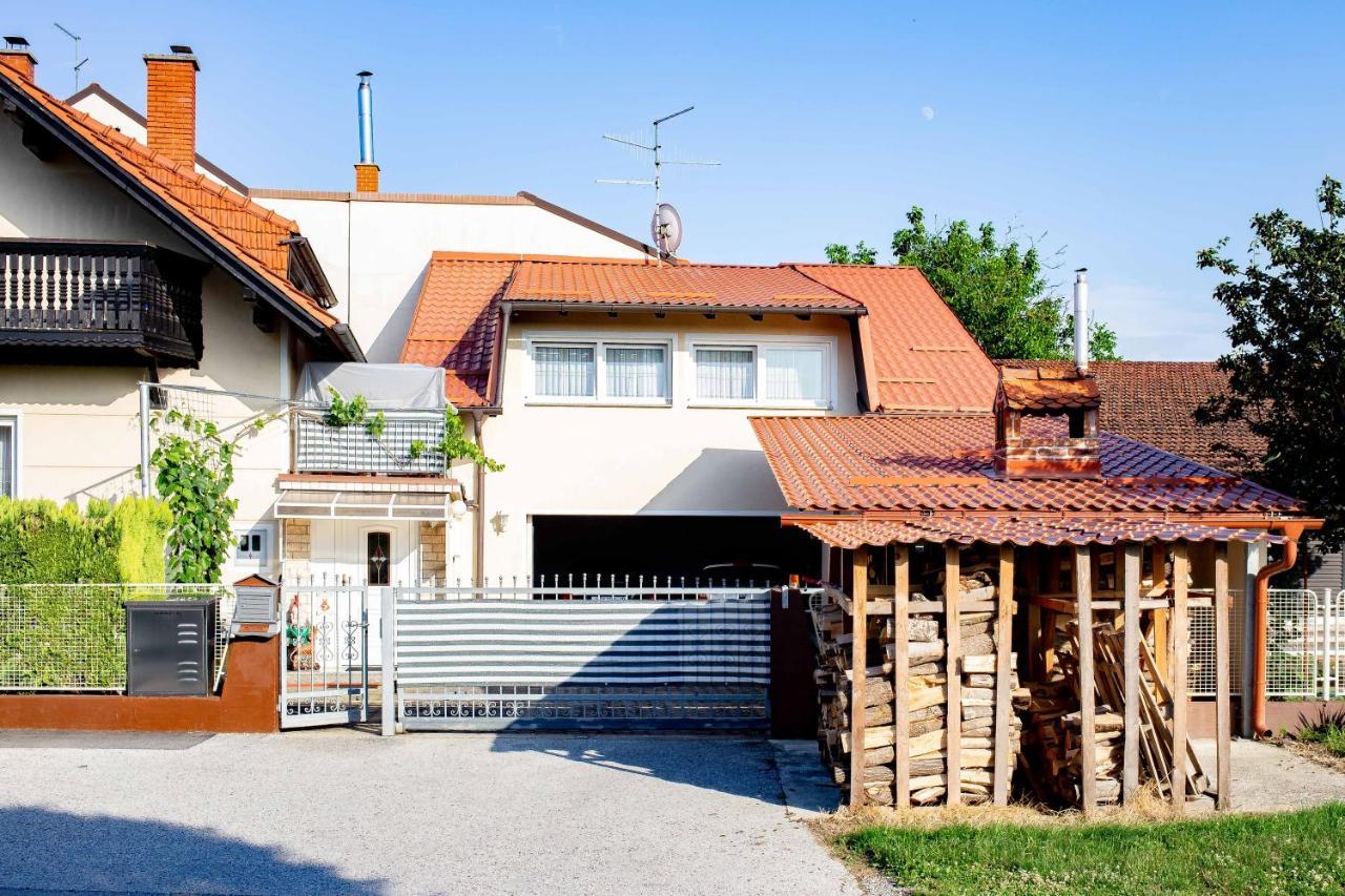 Apartman Anita Varazdin Exterior photo